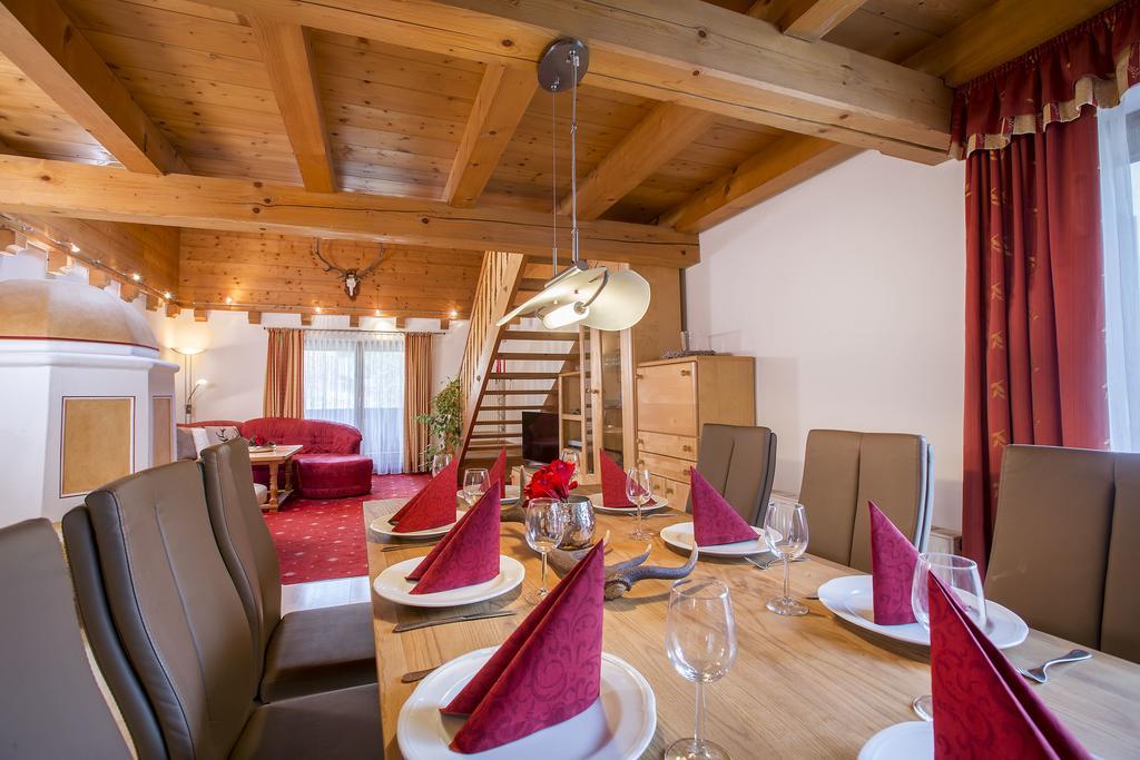 Landhaus Zirmhof Saalbach-Hinterglemm Ruang foto
