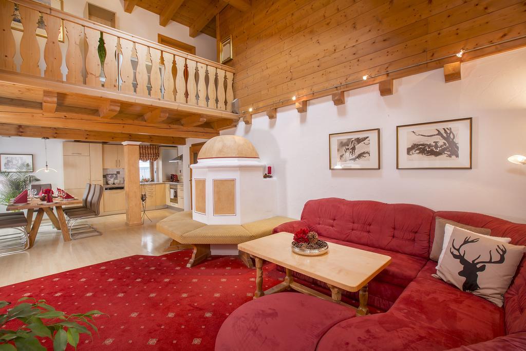 Landhaus Zirmhof Saalbach-Hinterglemm Ruang foto