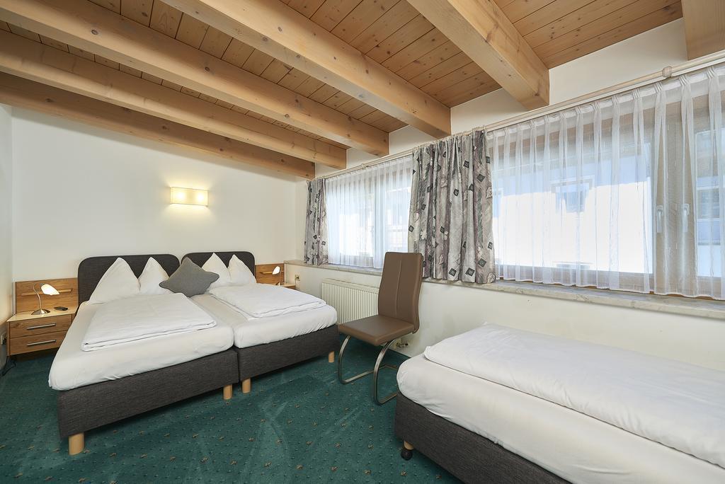 Landhaus Zirmhof Saalbach-Hinterglemm Bagian luar foto