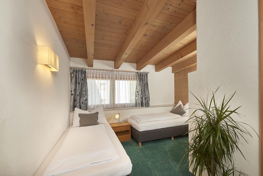 Landhaus Zirmhof Saalbach-Hinterglemm Bagian luar foto